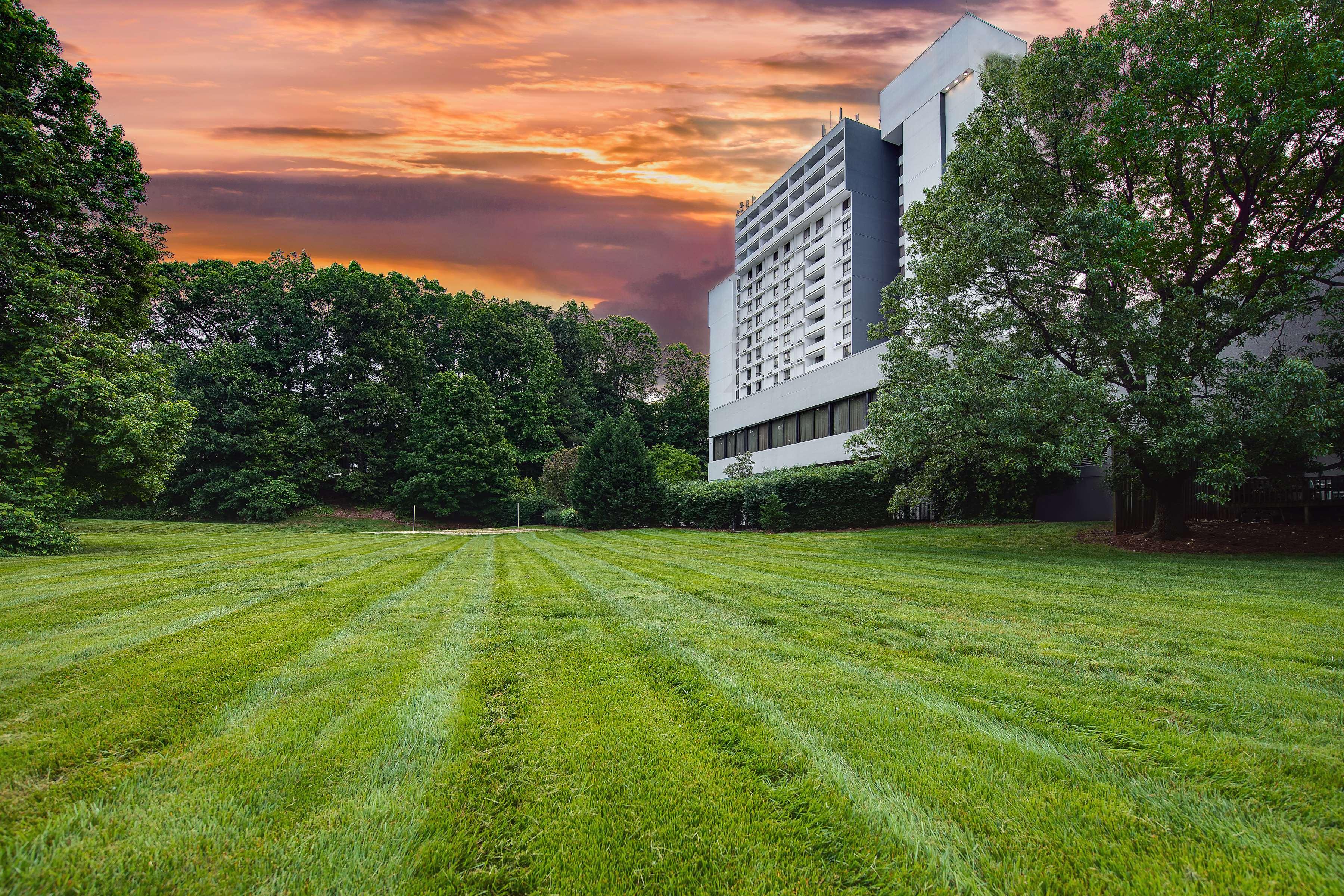 Sonesta Charlotte Executive Park Hotell Exteriör bild